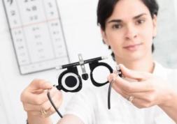 Bachelor Manager Optique, un cursus innovant pour opticiens  