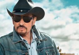 Johnny Hallyday et Optic 2000 se séparent ! 