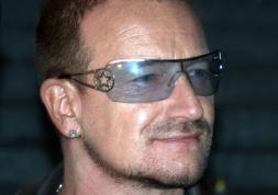Le glaucome oblige Bono à porter des lunettes aux verres teintés