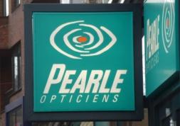 Scandale : une chaîne d’opticiens offre des lunettes aux ophtalmos !