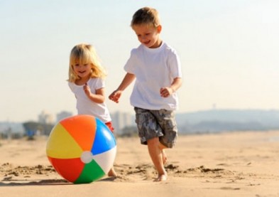 Vue de l’enfant : Les jeux en plein air préviennent la myopie !