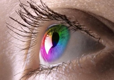 Conférence sur les applications médicales des lentilles colorées